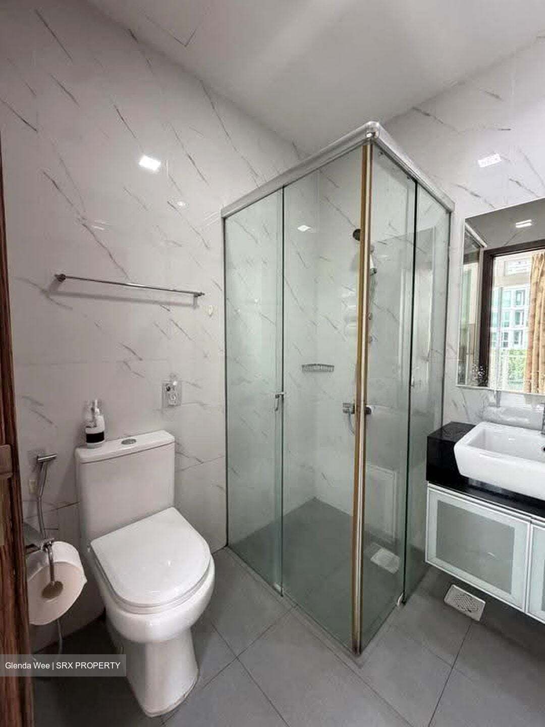 Oceanfront Suites (D17), Apartment #608150471